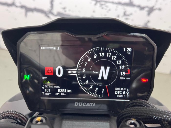 2021 Ducati Streetfighter V4 S Streetfighter Black