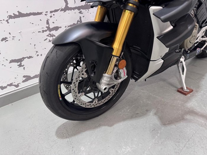 2021 Ducati Streetfighter V4 S Streetfighter Black