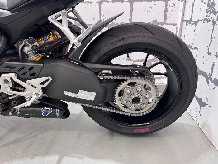 2021 Ducati Streetfighter V4 S Streetfighter Black