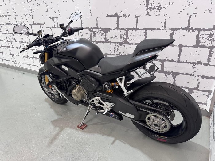 2021 Ducati Streetfighter V4 S Streetfighter Black