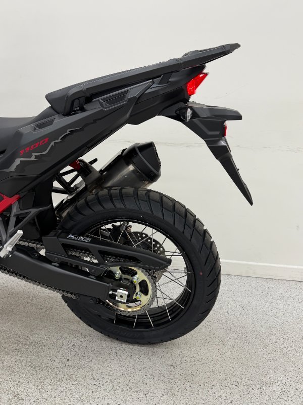 2025 Honda CRF1100A AFRICA TWIN (ABS) Black