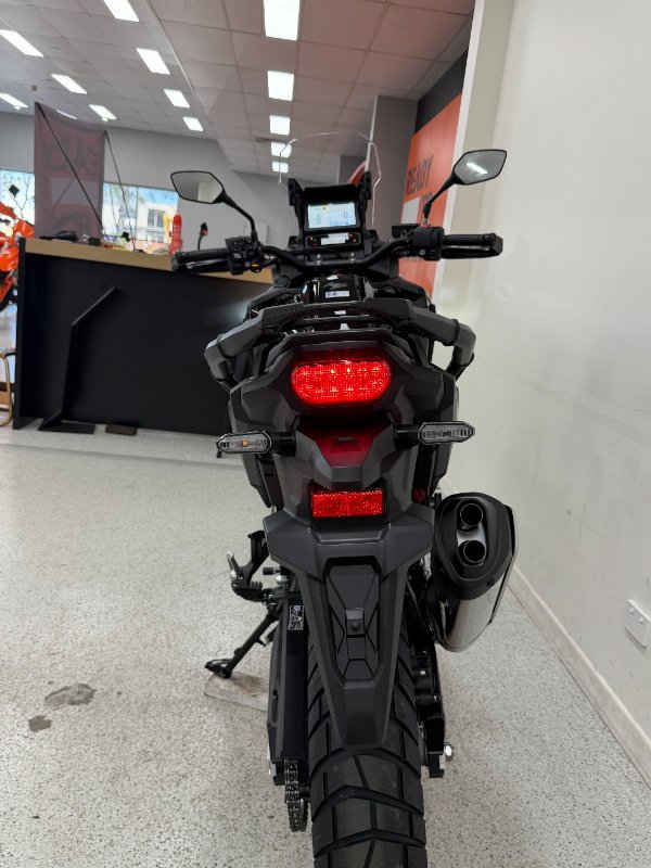 2025 Honda CRF1100A AFRICA TWIN (ABS) Black