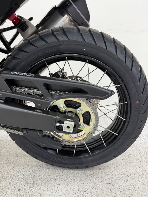 2025 Honda CRF1100A AFRICA TWIN (ABS) Black