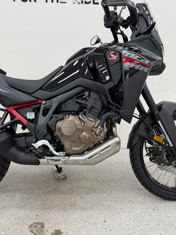 2025 Honda CRF1100A AFRICA TWIN (ABS) Black