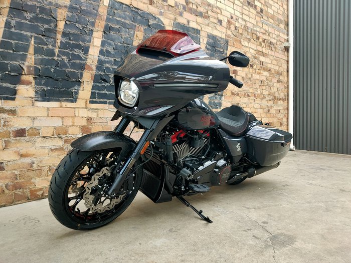 2026 HARLEY-DAVIDSON CVO ROAD GLIDE ST 121 (FLTRXSTSE) ROAD INFERNO GRAY