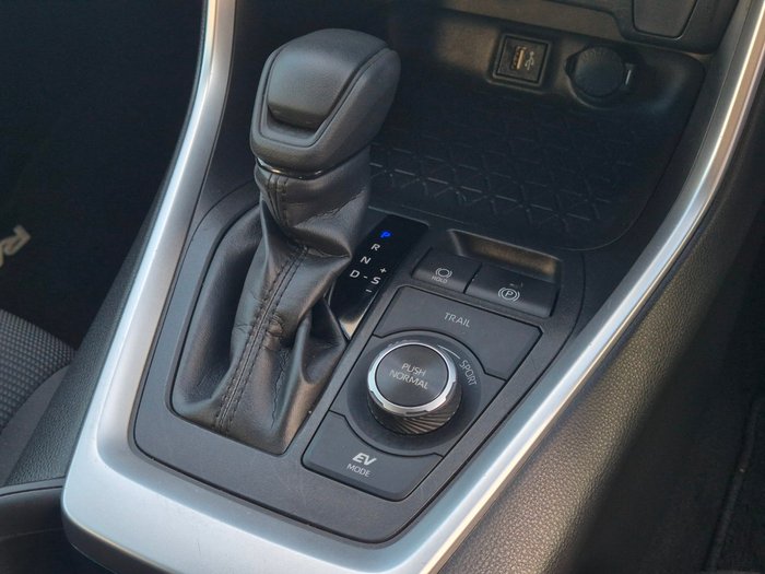 2024 Toyota RAV4 GX