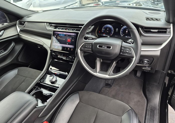 2023 Jeep Grand Cherokee Night Eagle