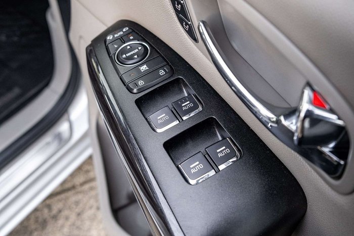 2018 Kia Carnival Platinum