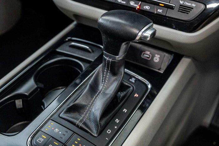 2018 Kia Carnival Platinum