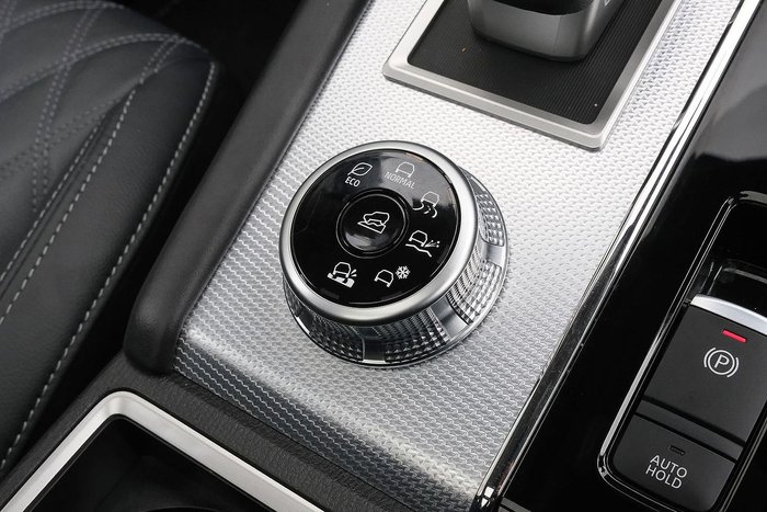 2024 Mitsubishi Outlander Exceed
