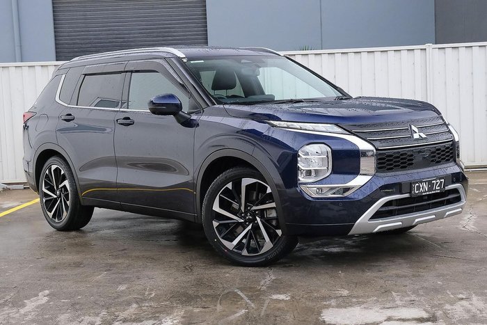 2024 Mitsubishi Outlander Exceed