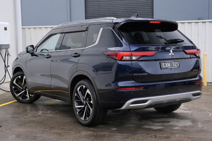 2024 Mitsubishi Outlander Exceed