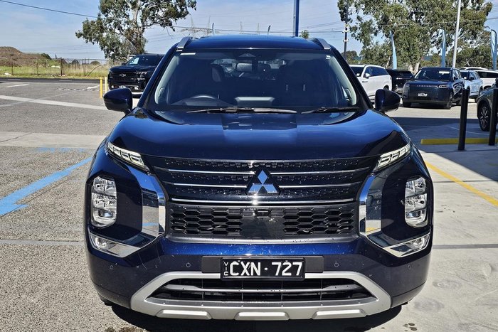 2024 Mitsubishi Outlander Exceed