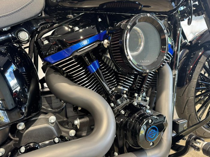 2025 Harley-Davidson Breakout 117 (FXBR) Softail Black