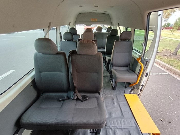 2008 Toyota Hiace Commuter