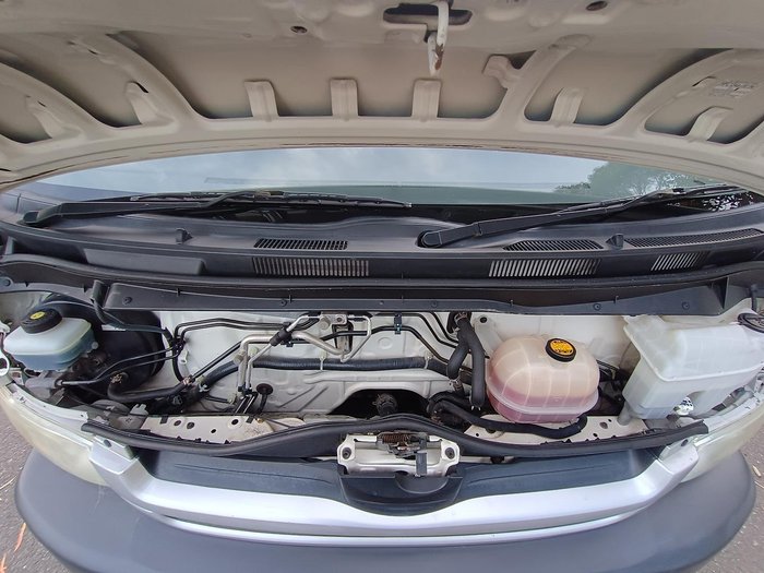 2008 Toyota Hiace Commuter