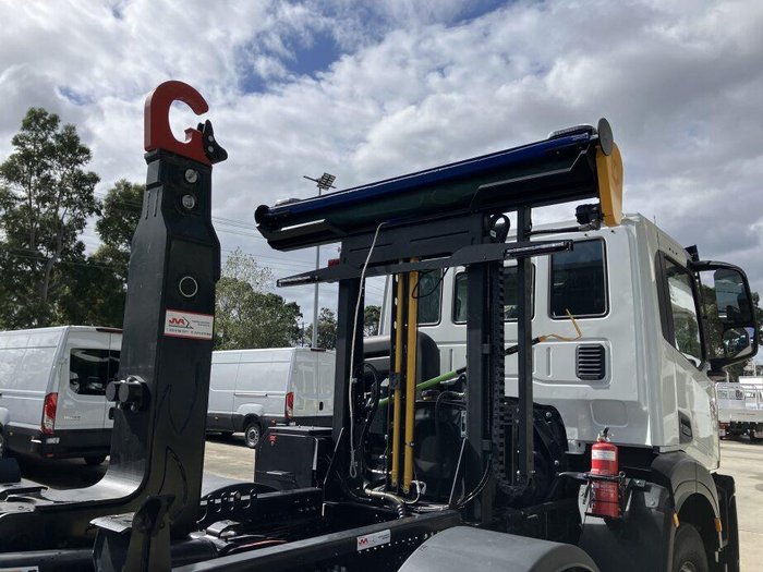 2024 Iveco S-Way AD270