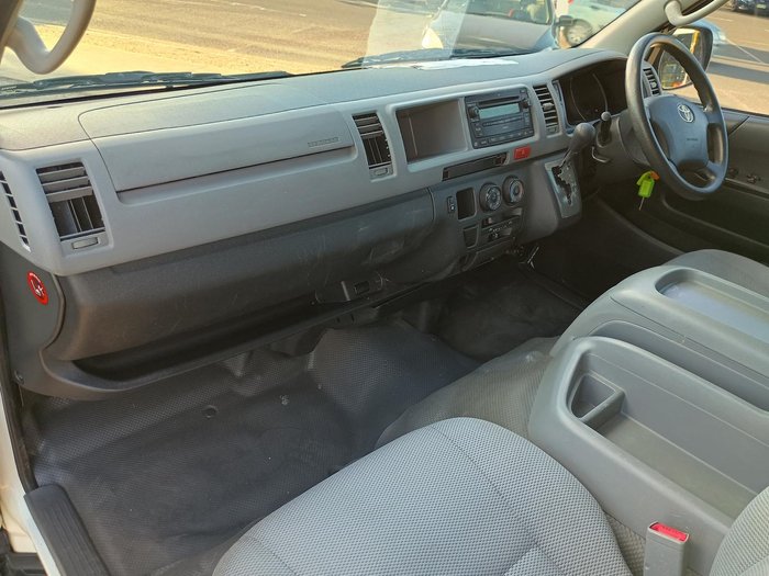 2008 Toyota Hiace Commuter