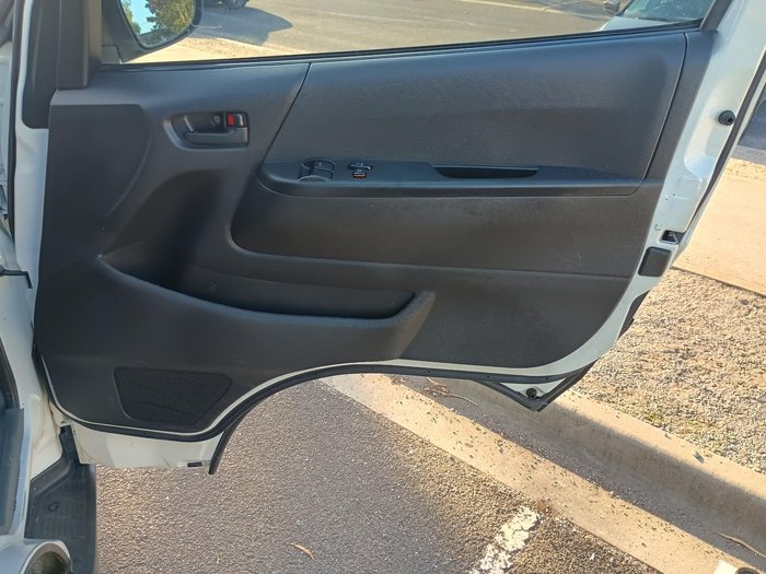 2008 Toyota Hiace Commuter