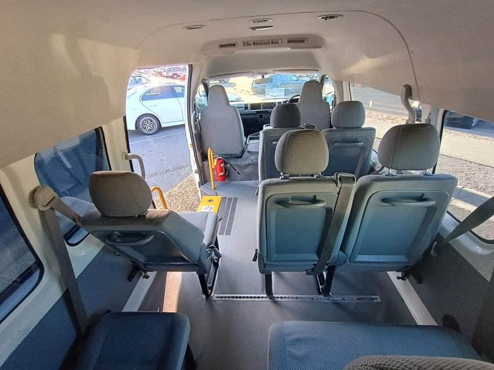 2008 Toyota Hiace Commuter