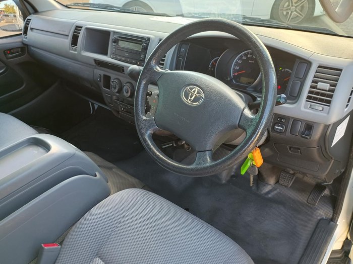 2008 Toyota Hiace Commuter