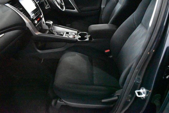 2021 Mitsubishi Pajero Sport GLS