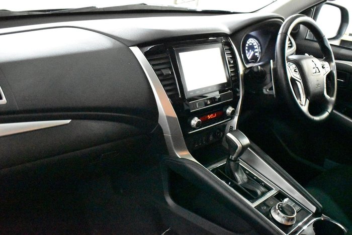 2021 Mitsubishi Pajero Sport GLS