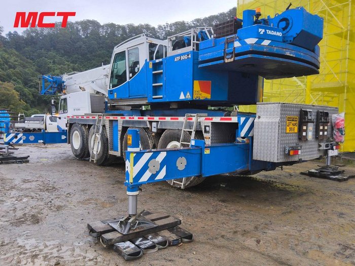 2011 Tadano Atf90g-4