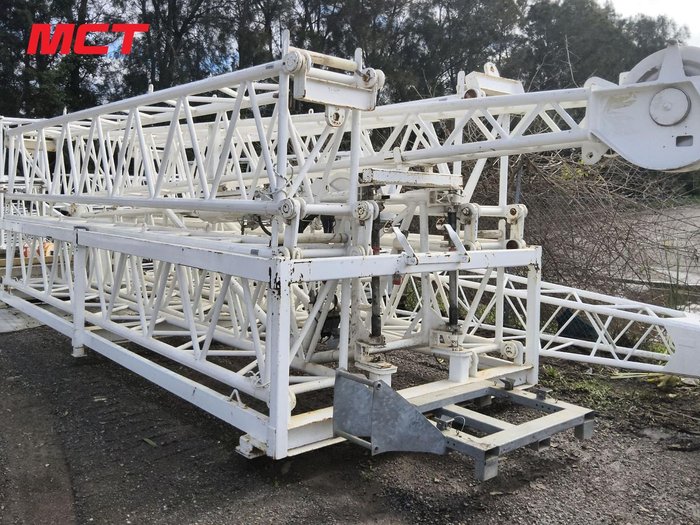 2011 Tadano Atf90g-4