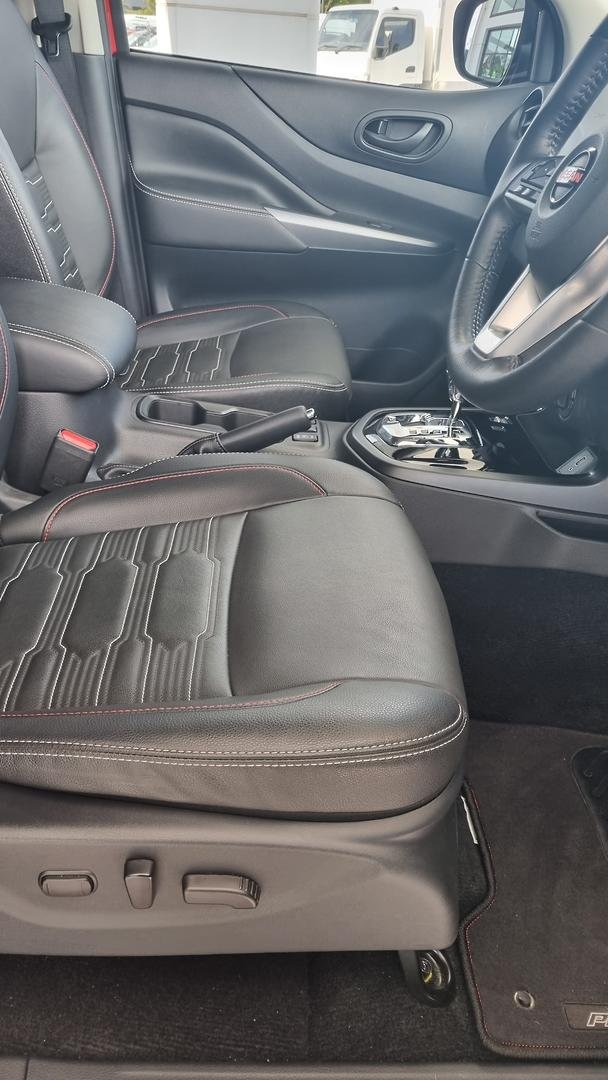 2024 Nissan Navara PRO-4X