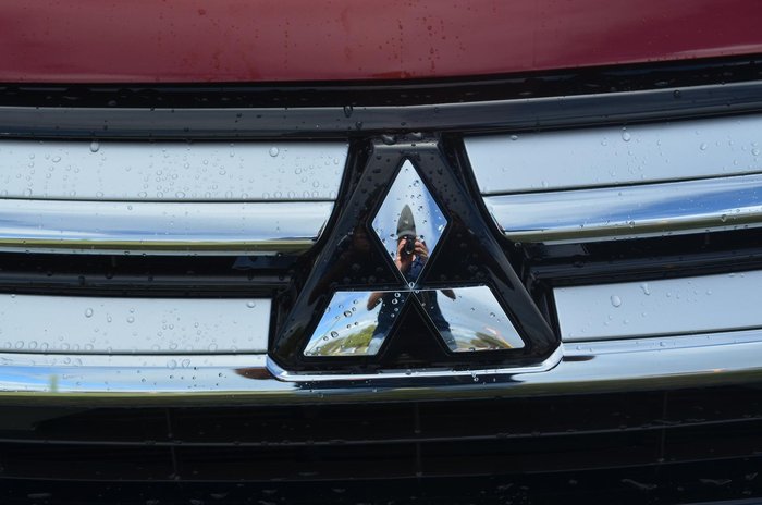 2016 Mitsubishi Outlander LS