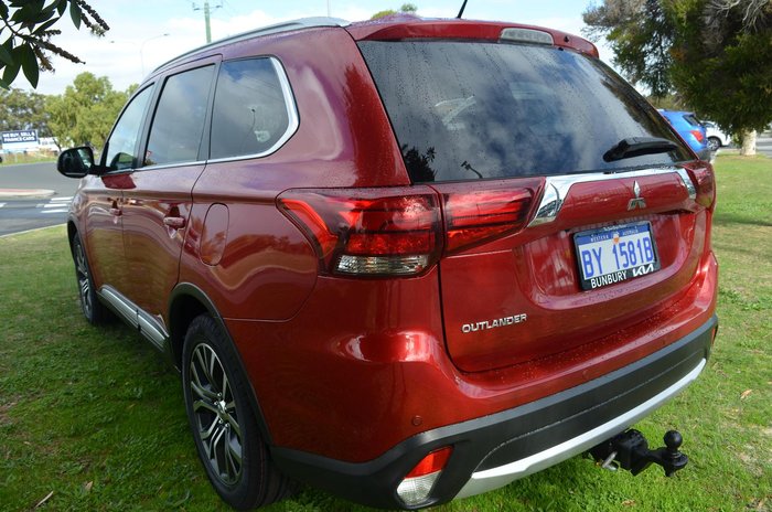 2016 Mitsubishi Outlander LS