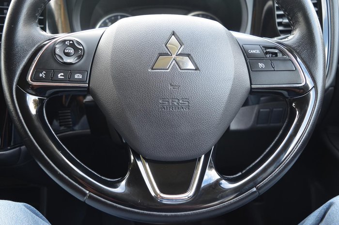 2016 Mitsubishi Outlander LS
