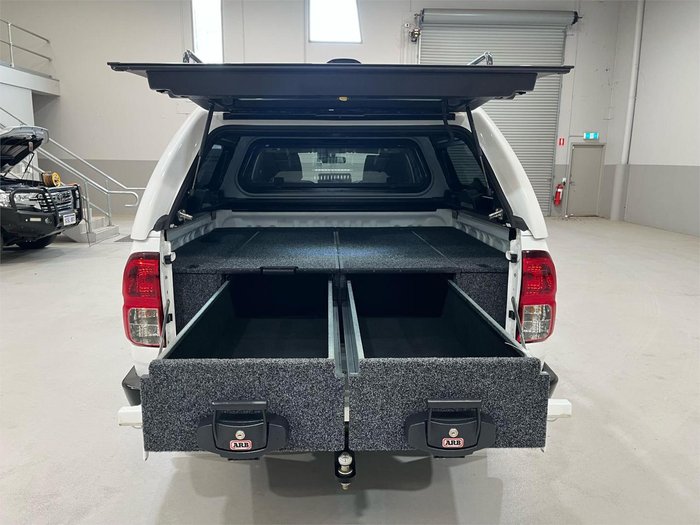 2022 Toyota Hilux SR