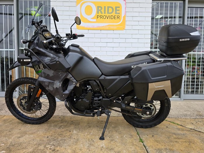 2023 Kawasaki KLR650 (KL650) ADVENTURE GRAYSTONE/FURNACE ORANGE