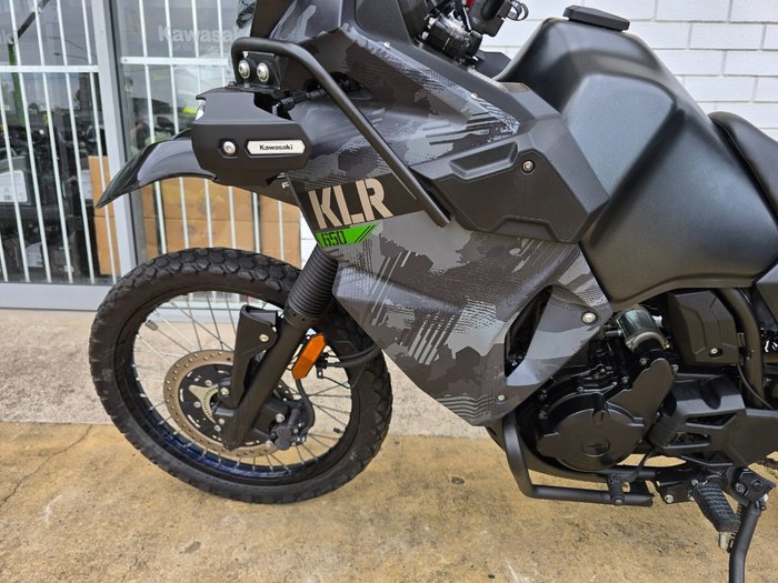 2023 Kawasaki KLR650 (KL650) ADVENTURE GRAYSTONE/FURNACE ORANGE