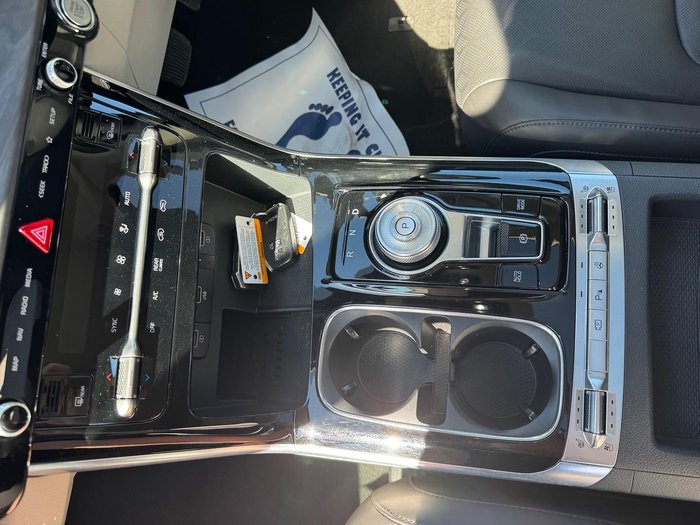2024 Kia Carnival Platinum KA4 MY23 Panthera Metal