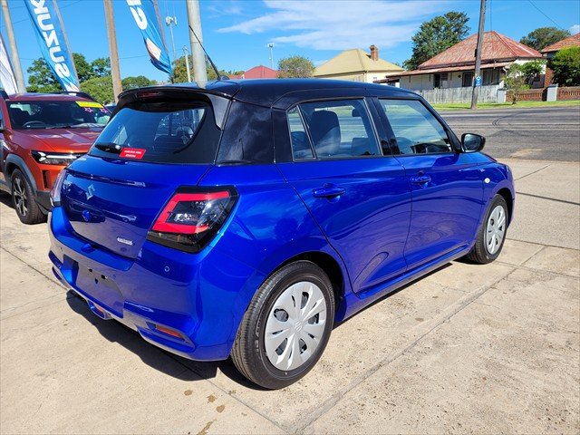2025 SUZUKI SWIFT