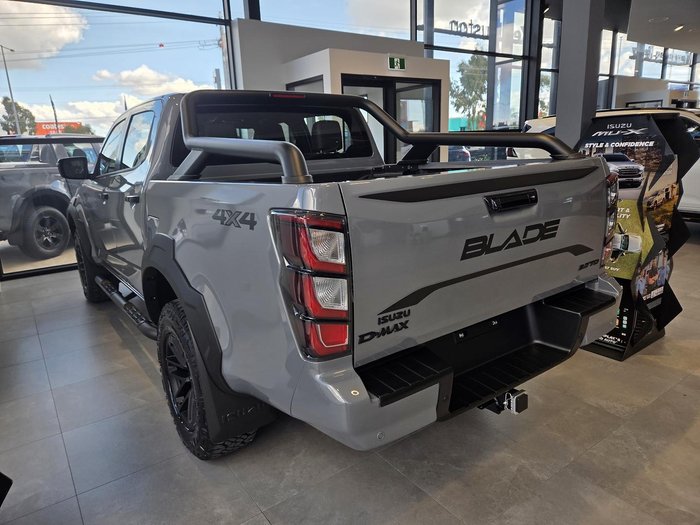 2025 Isuzu D-MAX BLADE