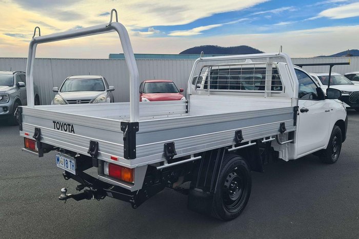 2025 Toyota Hilux Workmate