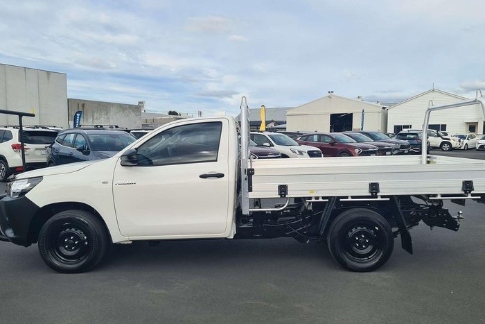 2025 Toyota Hilux Workmate