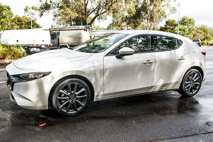 2023 Mazda 3 G20 Touring