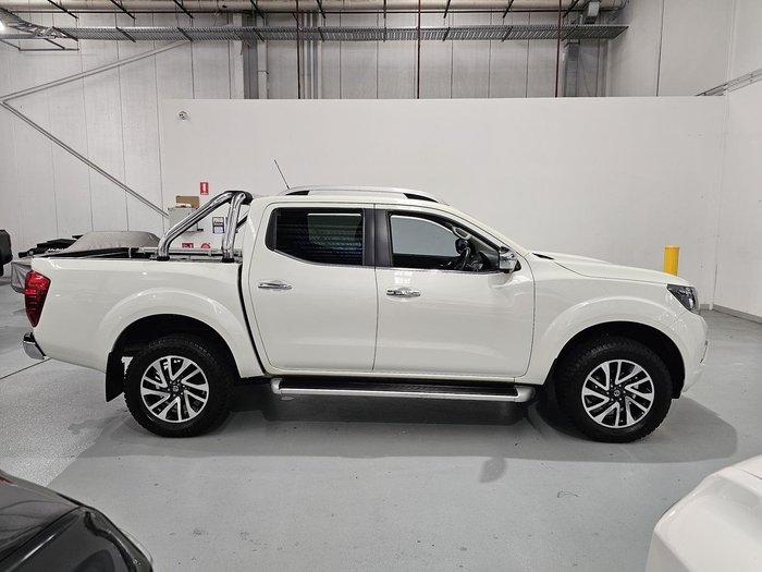 2020 Nissan Navara ST-X