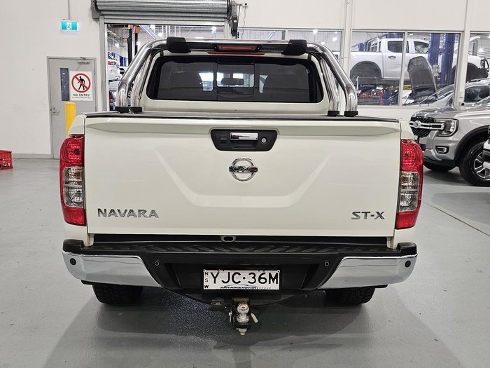 2020 Nissan Navara ST-X
