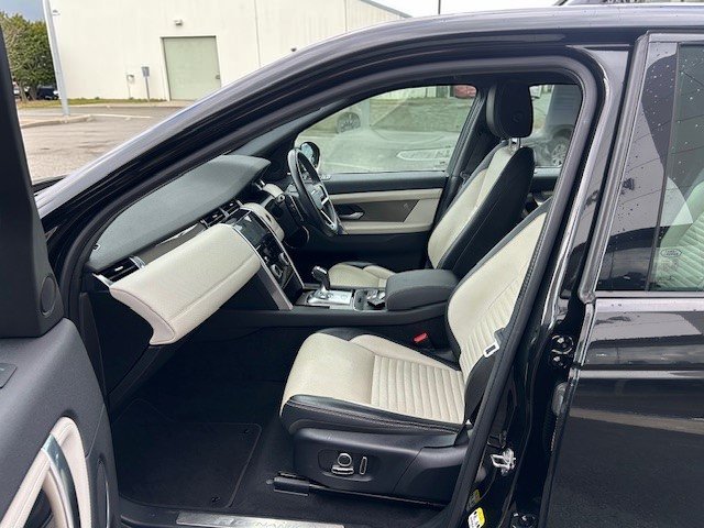 2021 Land Rover Discovery Sport P200 R-Dynamic S