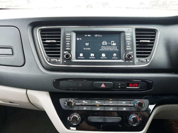 2018 Kia Carnival S