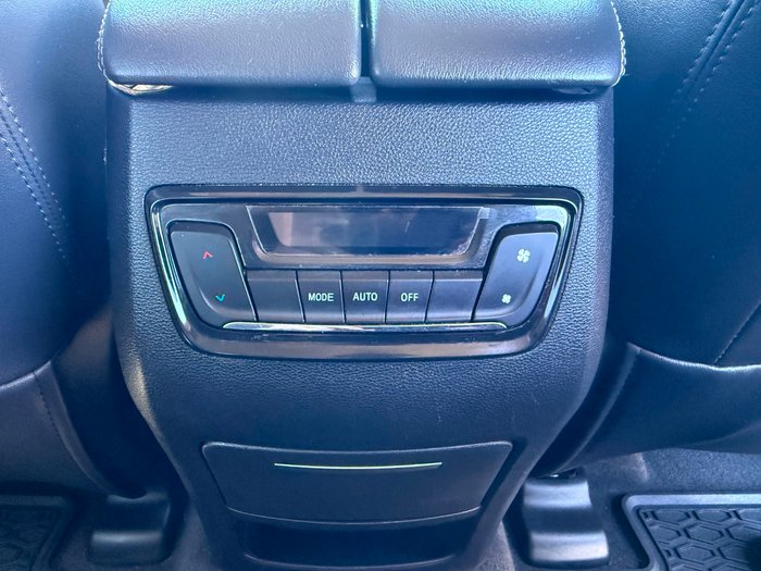 2023 LDV D90 Executive