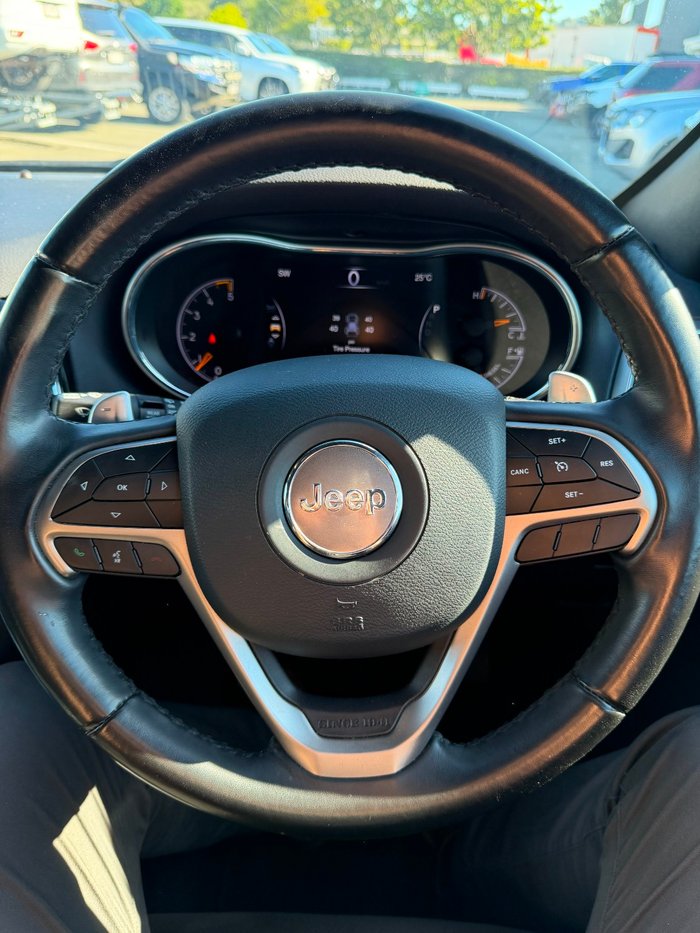 2020 Jeep Grand Cherokee Night Eagle