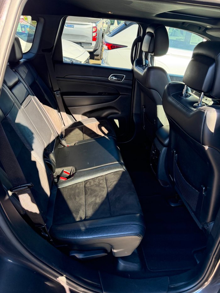 2020 Jeep Grand Cherokee Night Eagle