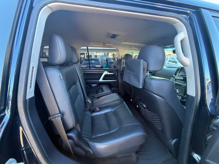 2019 Toyota LandCruiser Sahara